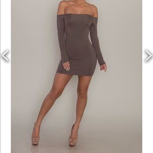 BNWT Nude off shoulder long sleeve dress